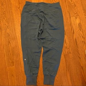 Lululemon Joggers (like new!) size 12